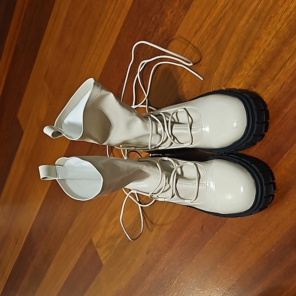 Lace up cream rain boots
